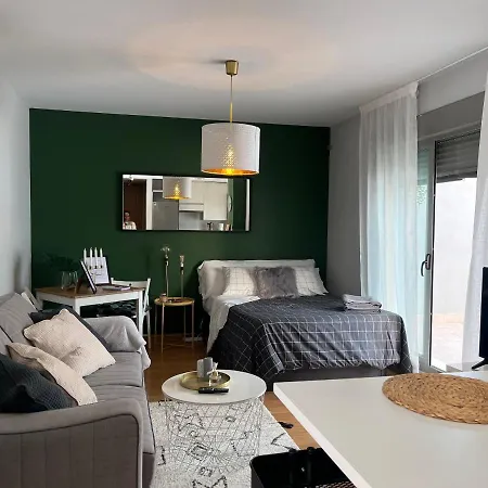 Rent4 Armengual Appartamento Málaga