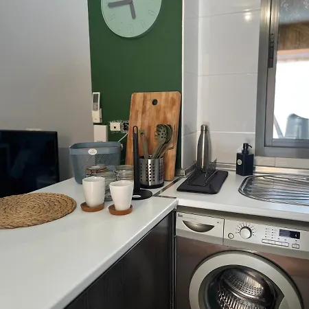 Estudio Centrico Y Moderno En * Málaga